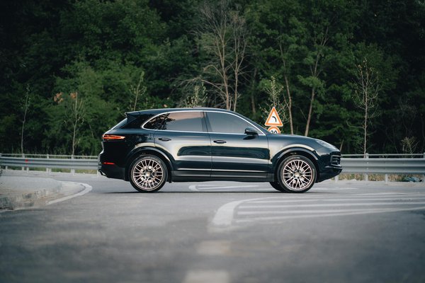 Chic strategies for seamlessly adding a silk scarf to your office attire